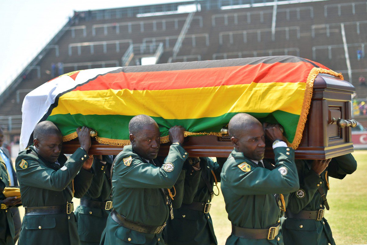 Xenophobia: Crowd booed and jeered South Africa’s  Ramaphosa at Mugabe’s funeral service