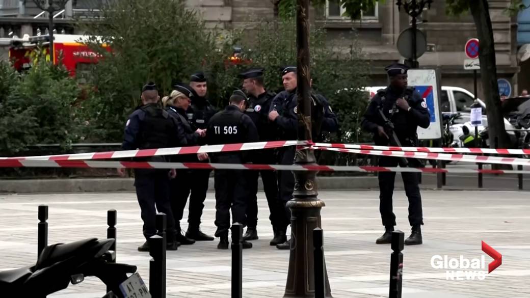 Man attacks police headquarters with knife, kills 4 officers