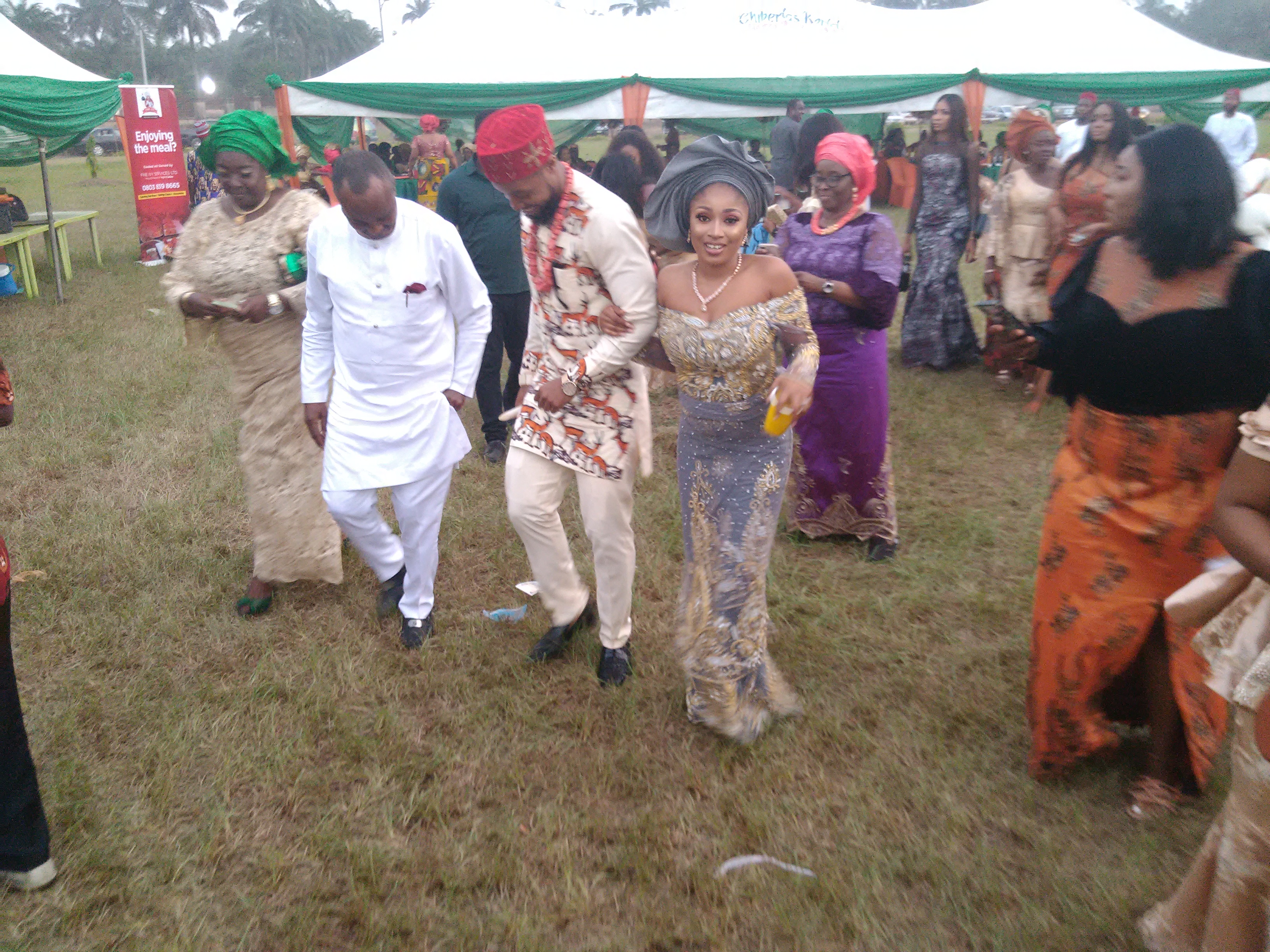 Joy, tears as Madumere Royal Family give out daughter in marriage