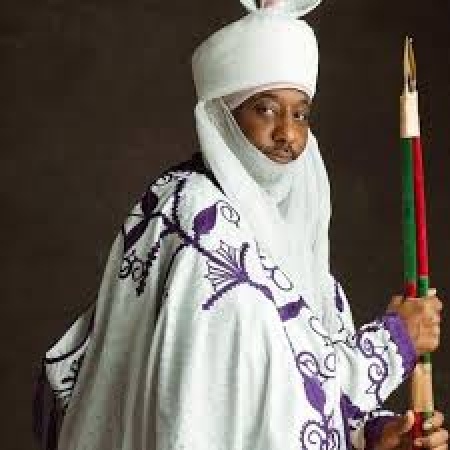 BREAKING: Dethroned Emir Sanusi whisked away, flown to another town