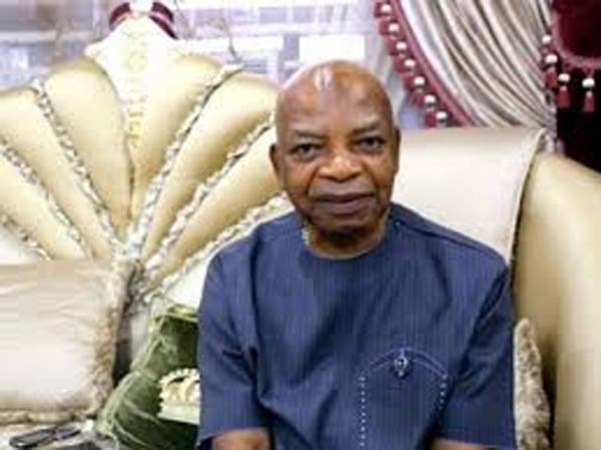 Igbo monarchs make Arthur Eze life patron