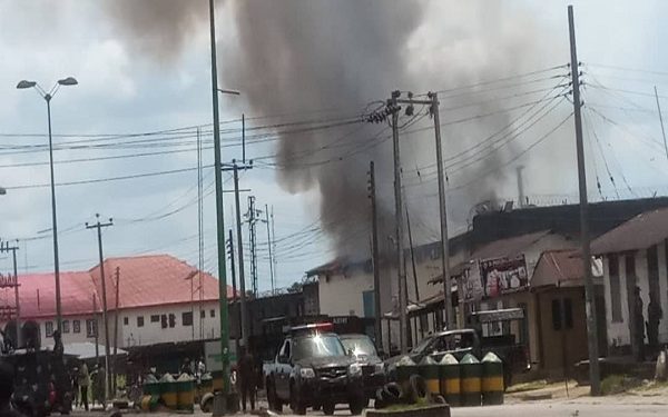 Inmates Escape Warri Prison Amidst Shooting, Fire Outbreak