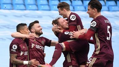 EPL: 10-Man Leeds Humbles Manchester City 2-1
