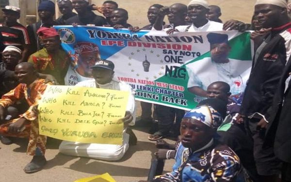 INVASION IGBOHO'S RESIDENCE: Protest Rocks Ibadan Against SSS