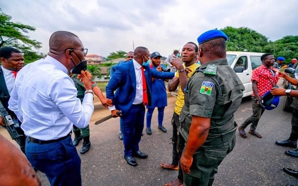Sanwo-Olu Arrests Suspected Criminals At Ojota