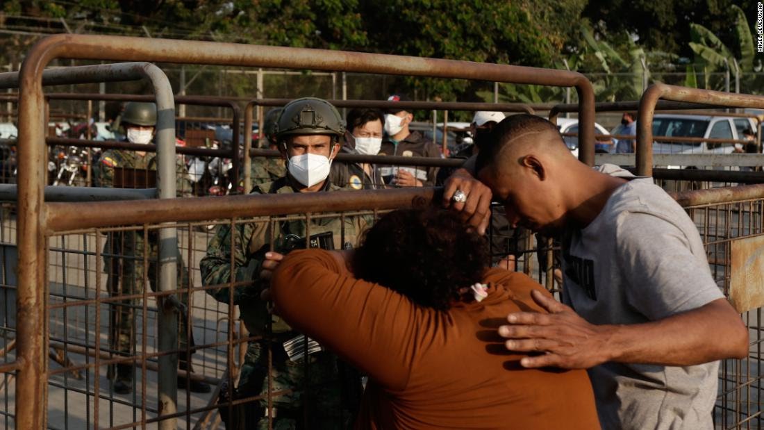 The War Inside Ecuador's Prisons - CNN (PHOTOS)