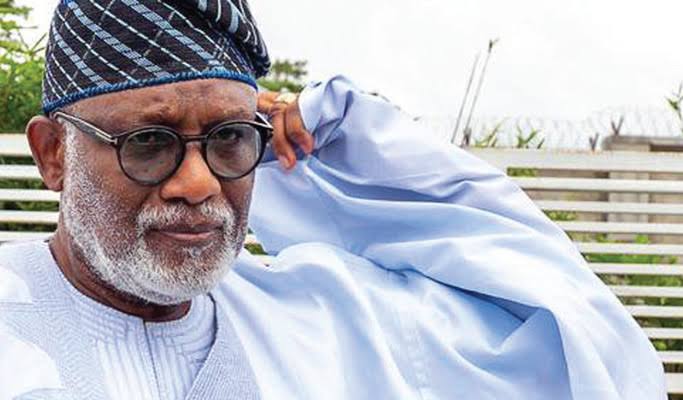 Akeredolu Swears-In New Commissioners, SAs, DG