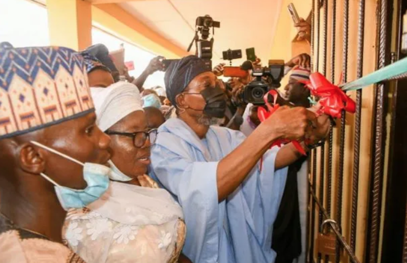 FG Inaugurates ICT Centre In Ilesa, Announces N100m Technology Fund