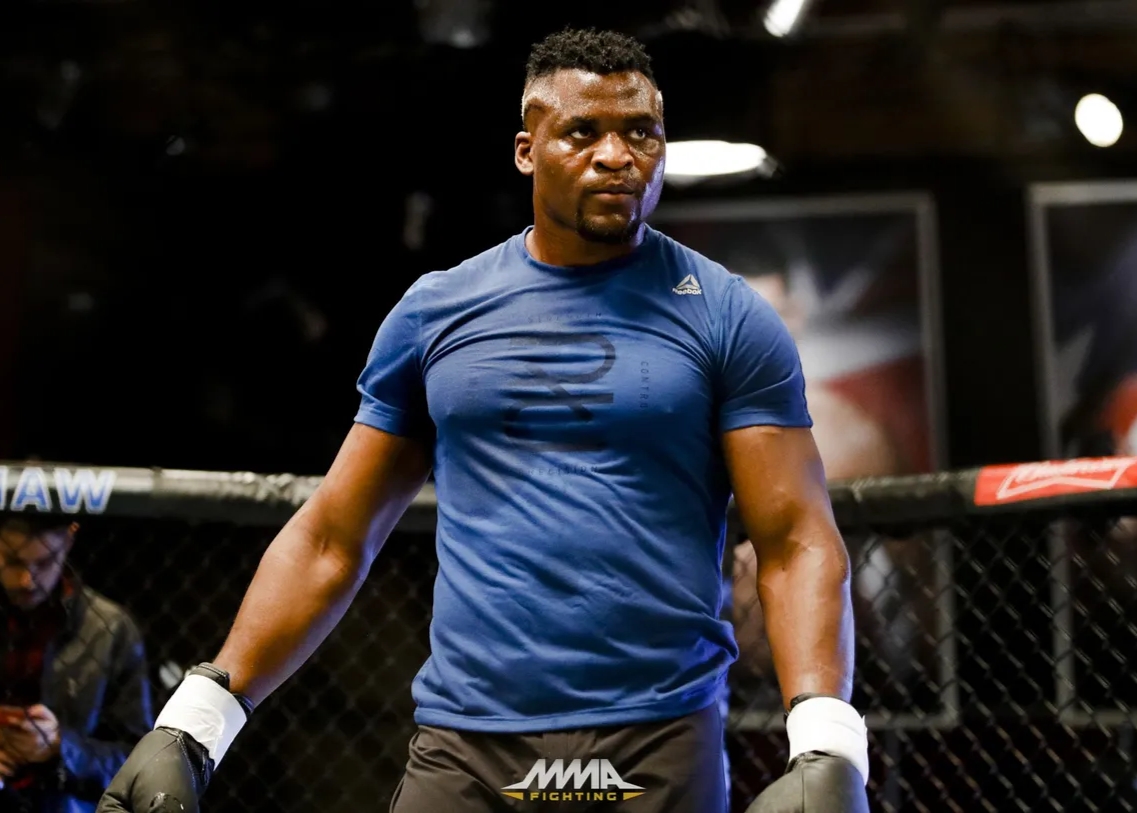 Tyson Fury Proposes Boxing Bout vs. Francis Ngannou With MMA Gloves, Ngannou Welcomes Fight In Ring Or Octagon - SBNATION