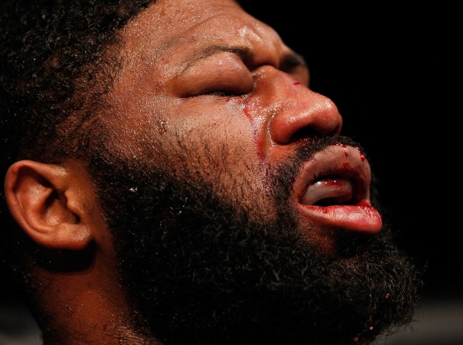 SHEER POWER Francis Ngannou Hit Curtis Blaydes So Hard He Closed His Eye Up And Then Only Took 45 Seconds To Knock Him Out In Rematch - talkSPORT
