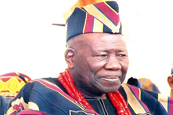 JUST IN: Christian, Moslem Clerics Pray At Fidau For Olubadan