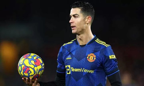 Ronaldo Fumes After Rangnick Subs Him