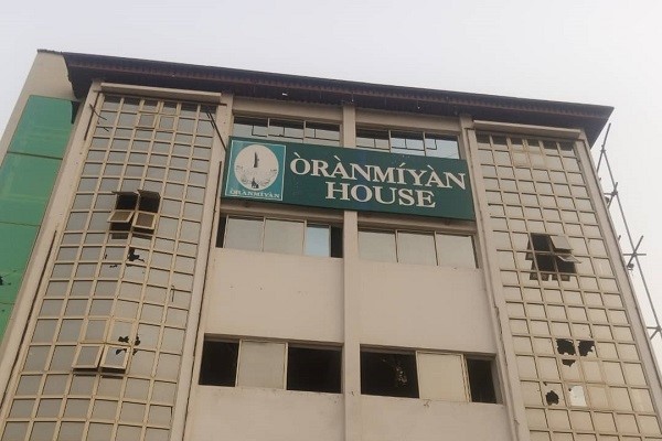 Gov. Oyetola Condemns Attack On Aregbesola's Campaign Office, Urges CP To Find Perpetrators