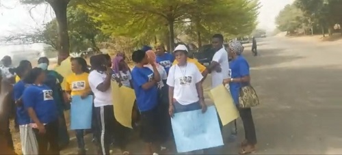 BREAKING: Protesters Storm Russian Embassy Over Invasion Of Ukraine In Nigeria