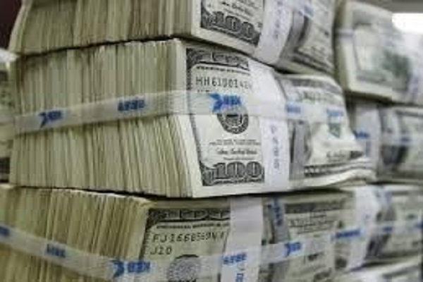 Naira Crashes Further To ₦1205/$ In Parallel Market, Gains In Official Market