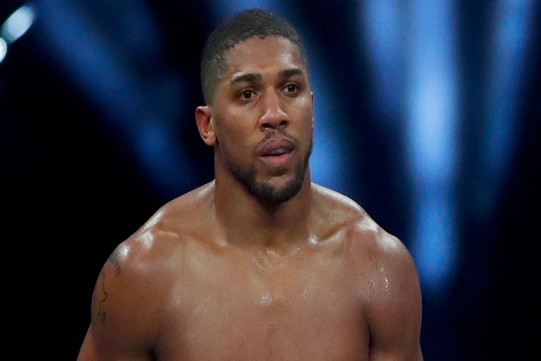Boxing Legend ,Hatton Okays Joshua - Whyte Rematch￼