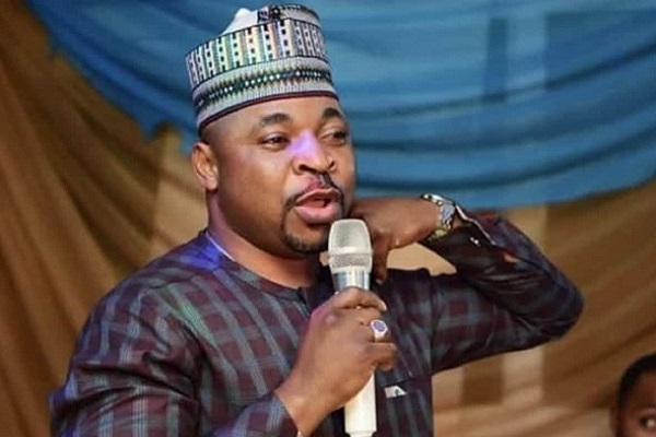 Exaltation of An Area Boy ,MC Oluomo