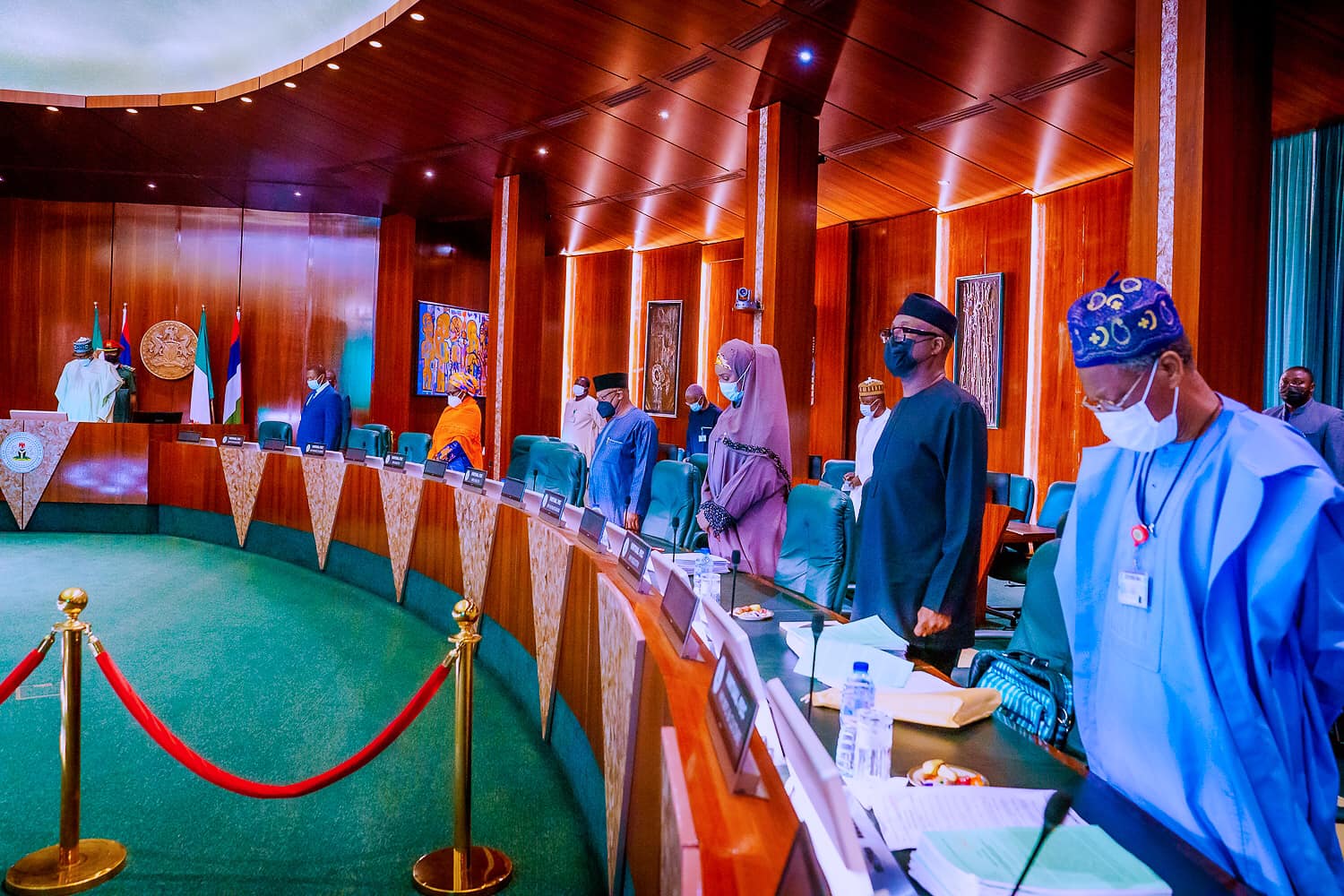 Primary Election: More Commissioners Resign In Accordance To Electoral Act As Buhari’s Ministers Refuse￼