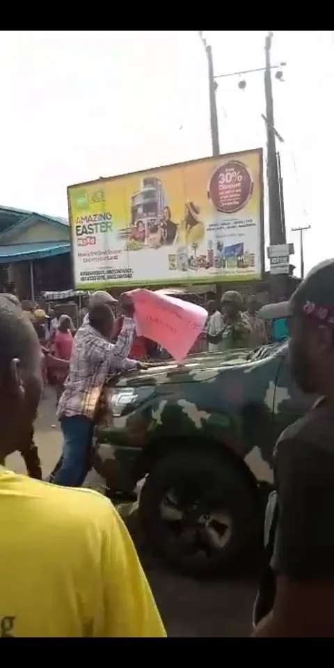 Ibadan Strike : Soldiers Attempt Running Over Protesters