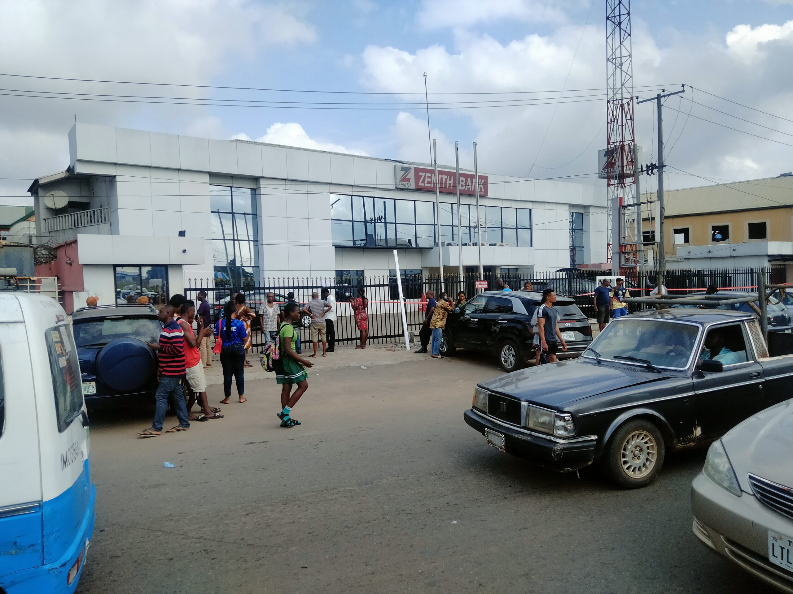 BREAKING NEWS: Confusion Over Sealing Of Zenith Bank Branches In Imo