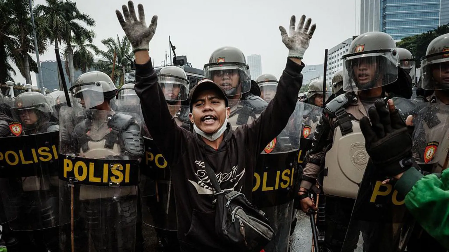 Fresh Outrage as Indonesian Lawmakers Award Themselves Massive Pay Hike Weeks After Protests