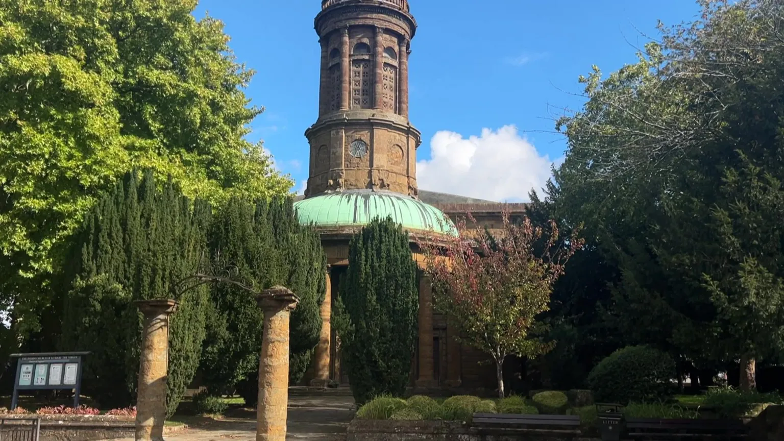 Banbury churchyard gang rape: Police hunt attackers after ‘horrific’ assault on woman