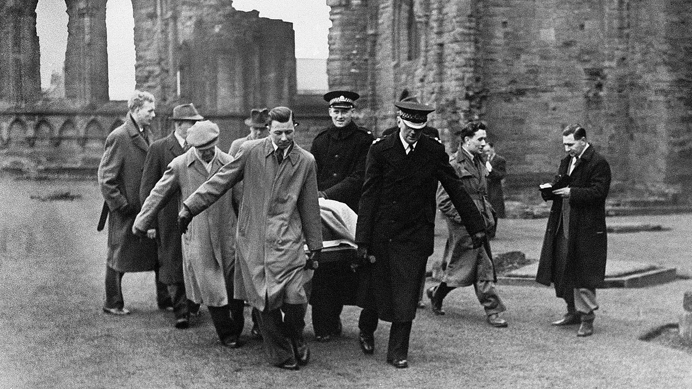 The 1950 Heist: How Four Students Reclaimed Scotland’s Stone of Destiny from Westminster Abbey