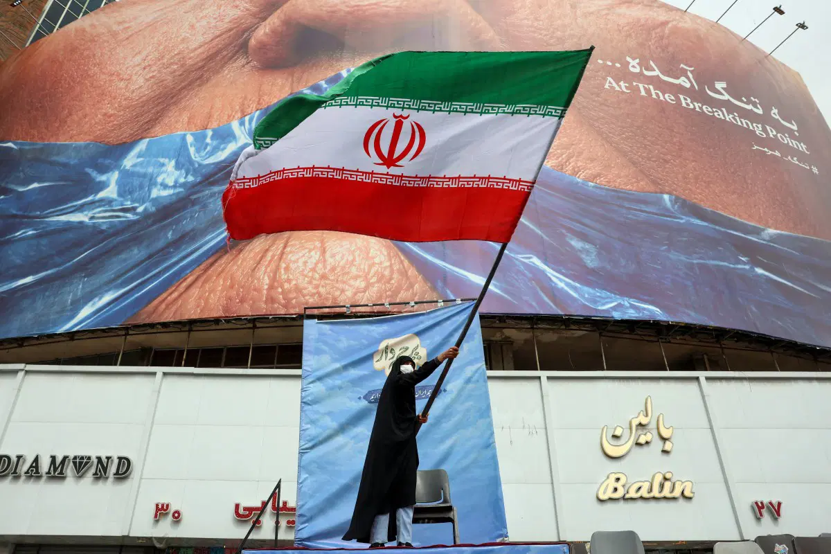Iran Warns US as Strait of Hormuz Tensions Boil Over After Fresh Naval and Missile Clashes