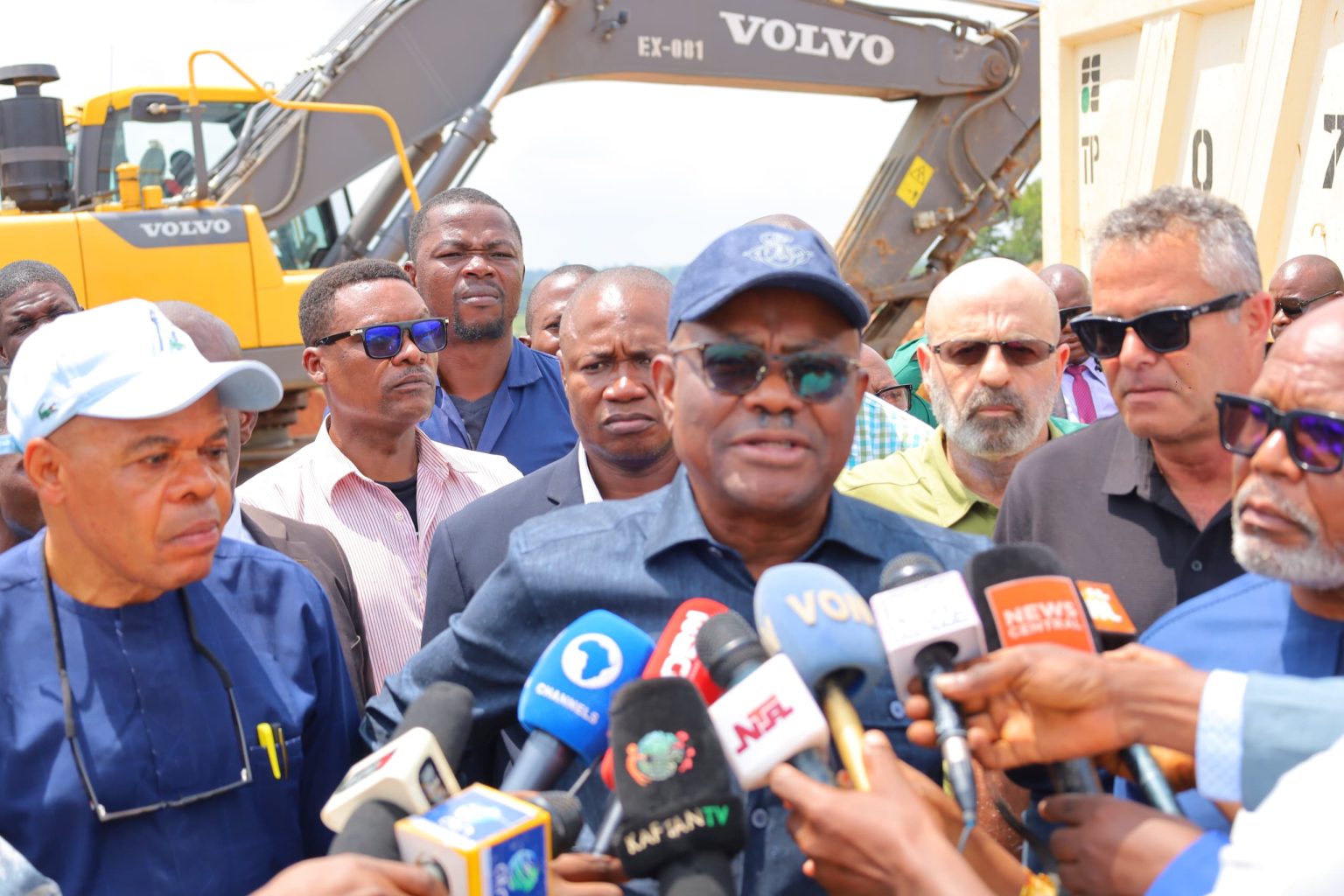 Wike Vows to Complete Key Abuja Road Projects Before 2027, Warns Against Delays