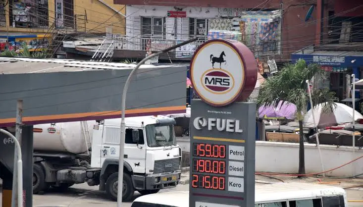 Fuel Scarcity Hits MRS Stations as Dangote Refinery Resumes Petrol Sales in Naira