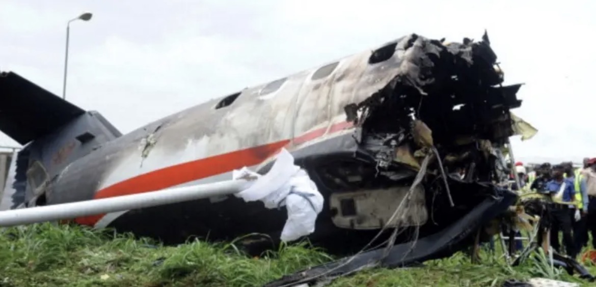 Military Aircraft With 32 People Crashes in Ondo, Search and Rescue Underway